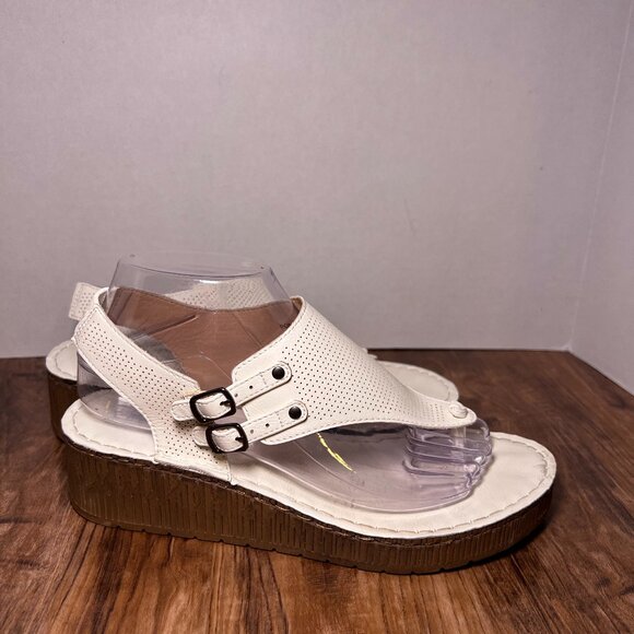 Journee Collection Women's White McKell Wedge Thong Sandal, Size 8 - Picture 1 of 6